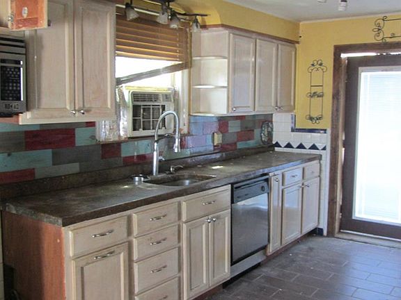 2nd image of 1457 Wachtel Dr