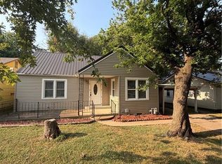 3132 Grand Ave, Parsons, KS 67357