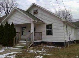 235 W Chambers St, Jacksonville, IL 62650