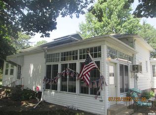 301 E Commercial St, Toulon, IL 61483
