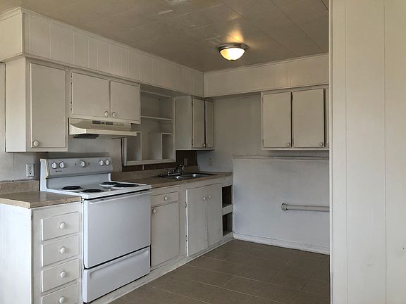 2nd image of 4731 Okeefe St