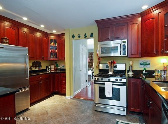 3rd image of 1111 Princeton Ave