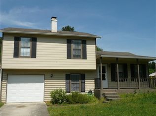 2953 Meadow Wood Ct, Lawrenceville, GA 30044