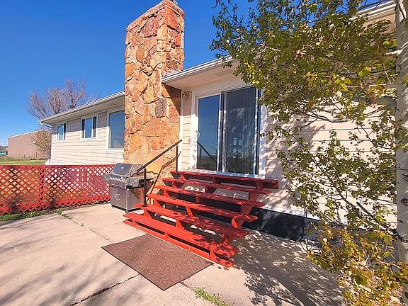 New Steps and Privacy Fence 
