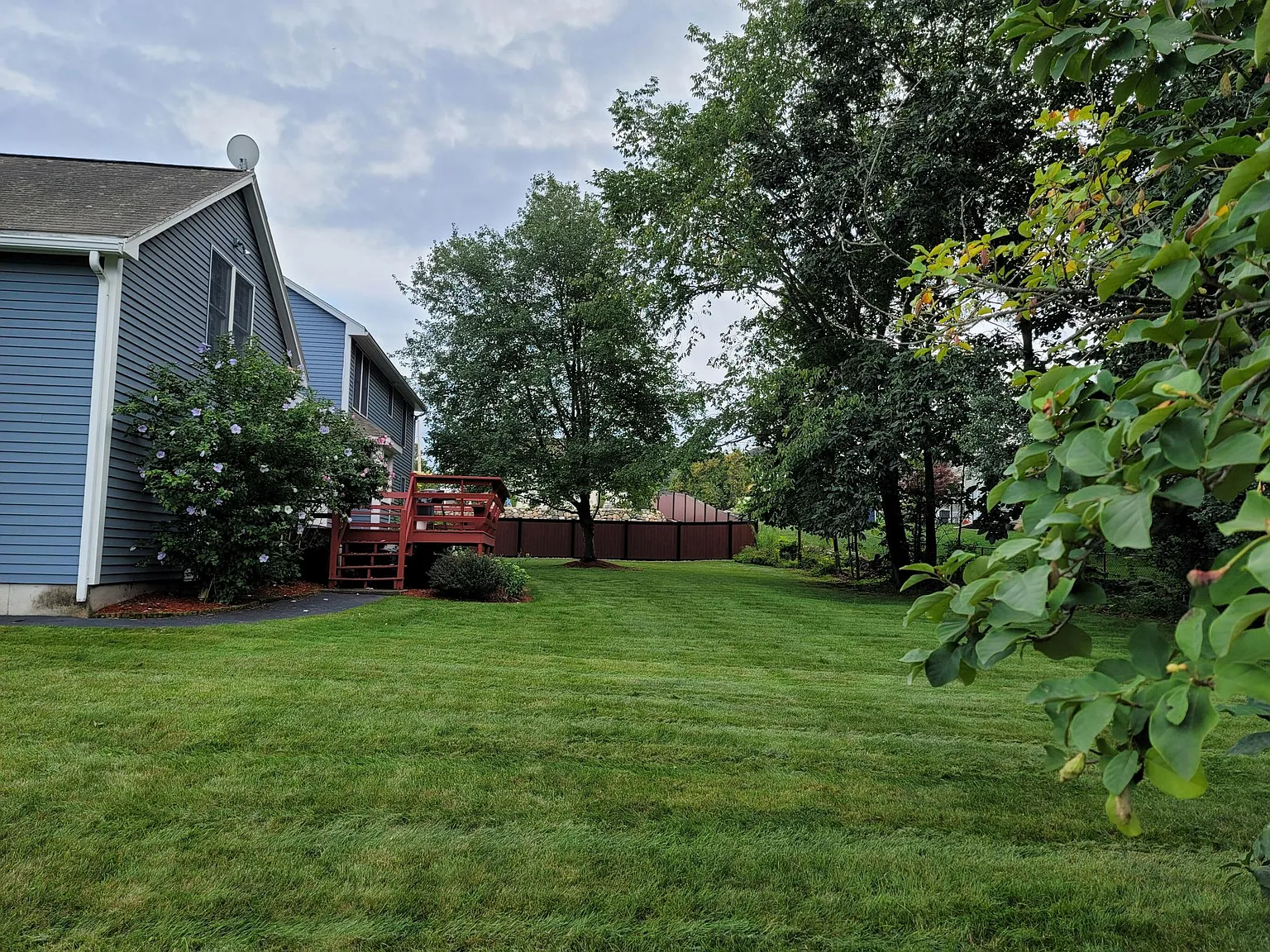 4 bed, 2526 sqft, $5,900 — Photo 3