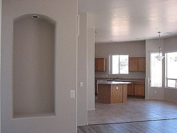 5th image of 453 S Valle Escondido