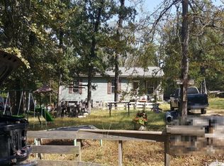 333 Sam Houston Rd, Honey Grove, TX 75446