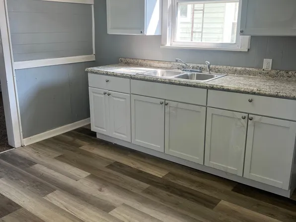 2220 9th St NW, Canton, OH 44708