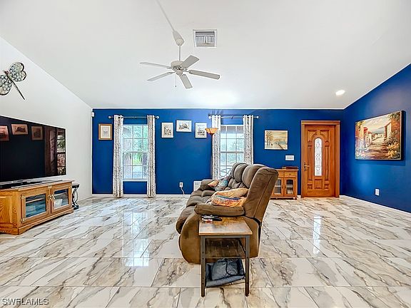 5th image of 1052 Summa Blvd