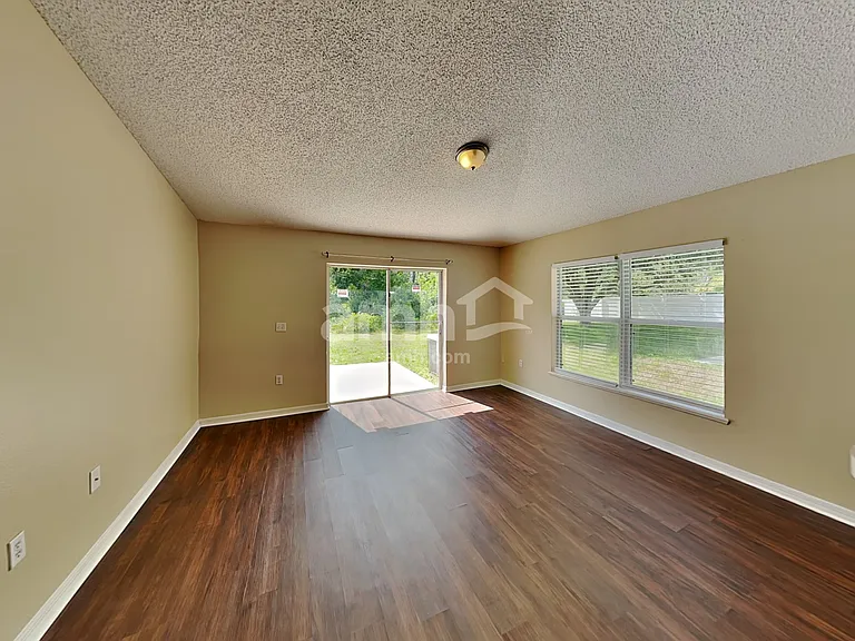 2032 Corner Glen Dr — Photo 9