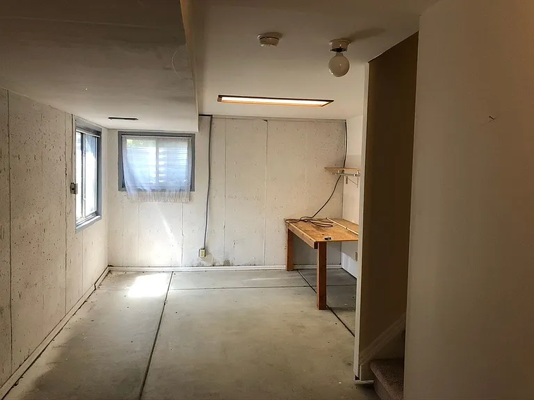 3969 Hilary Ct — Photo 31