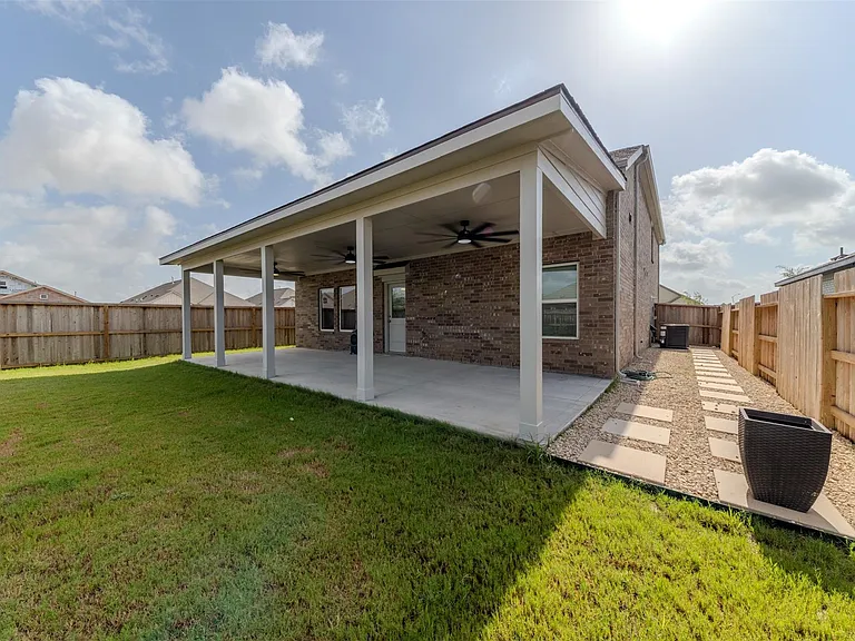 2074 Solstice Landing Dr — Photo 34