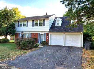 13205 Pressmont Ln, Fairfax, VA 22033