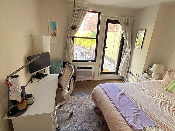 3rd image of 248 10th Ave APT 5