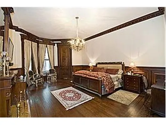Rented by Douglas Elliman | media 4