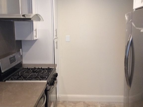 5th image of 80 Murlagan Ave APT C