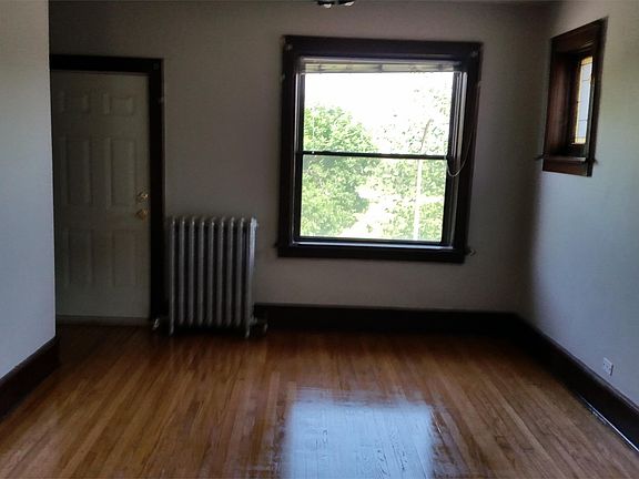 4th image of 4248 N Euclid Ave #1F