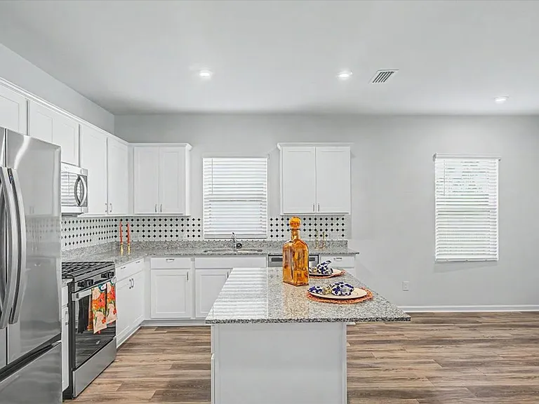 783 Longleaf Dr — Photo 10