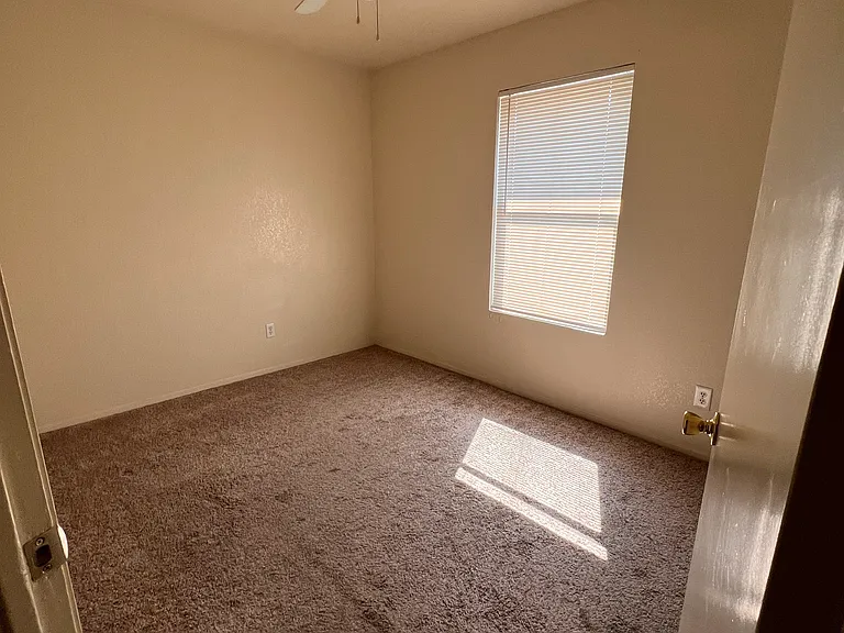 1110 Shanarae Cir #D — Photo 4