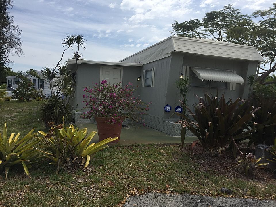 1st image of 113 NE 51st St