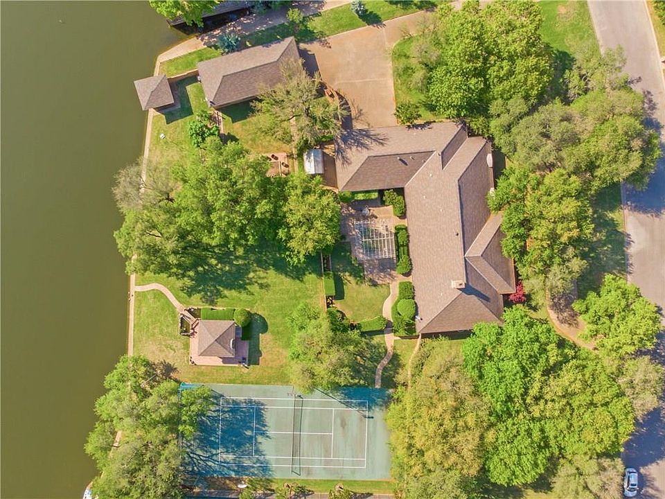 1st image of 714 Stonelake Dr