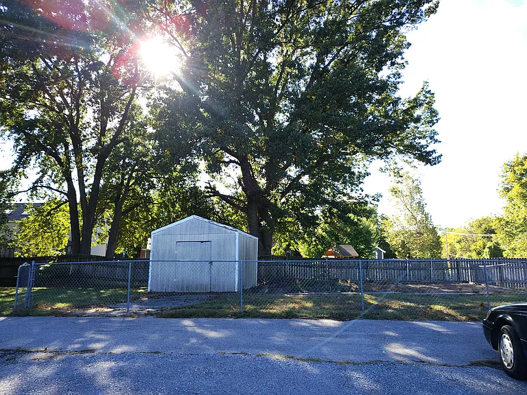 6325 Mexico Rd — Photo 13
