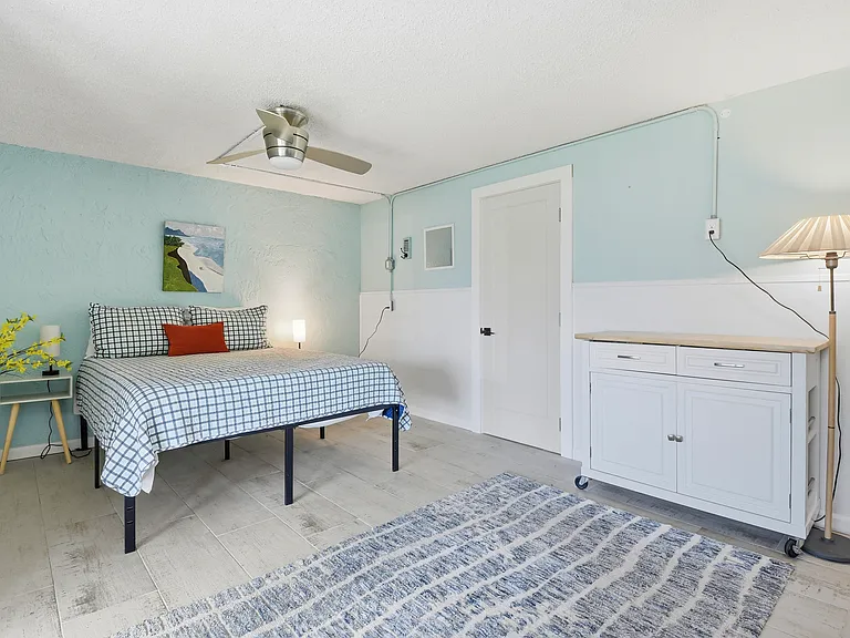 255 Capri Cir N #8 — Photo 34
