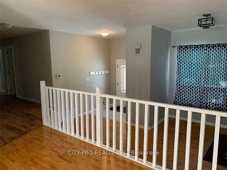 513370 2nd Line #MAIN FLOOR — Photo 13