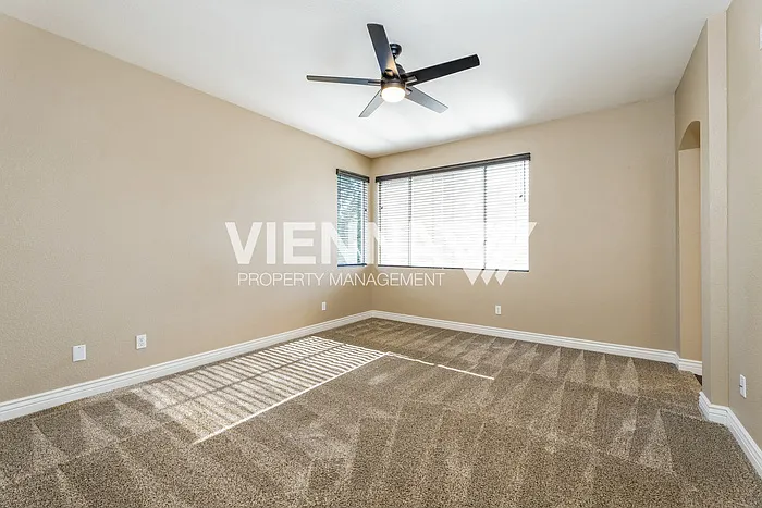 5308 Heritage Ct — Photo 11