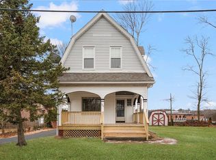 120 Woodward Rd, Providence, RI 02904