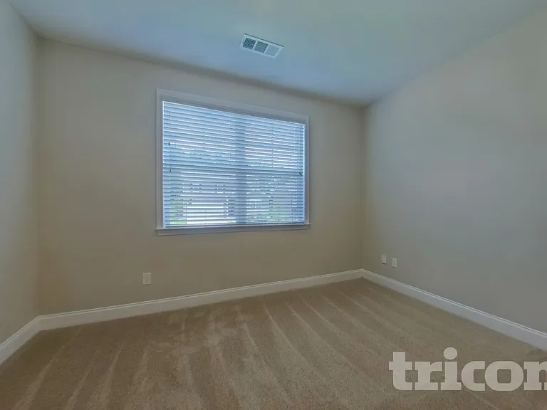 56 Leyland Ct — Photo 18