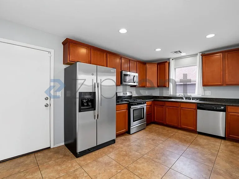 2220 S Ponderosa Dr — Photo 13