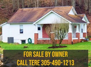 23 Rockdale Rd, Bakersville, NC 28705