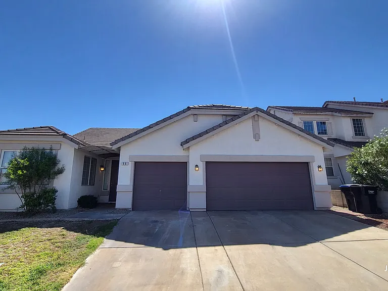 96 Scorpios Island St — Photo 1
