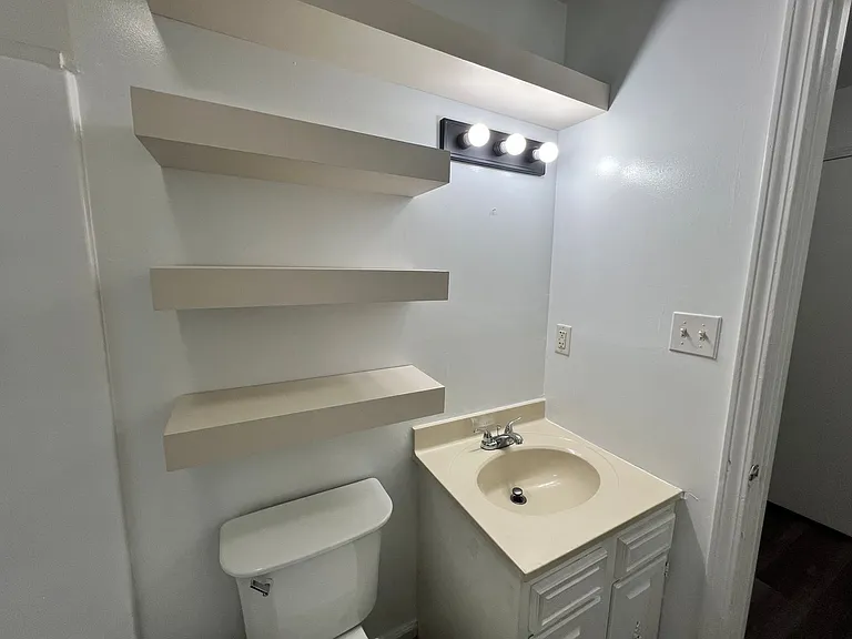 Stone Ridge Apartments- Convenient Location — Photo 50