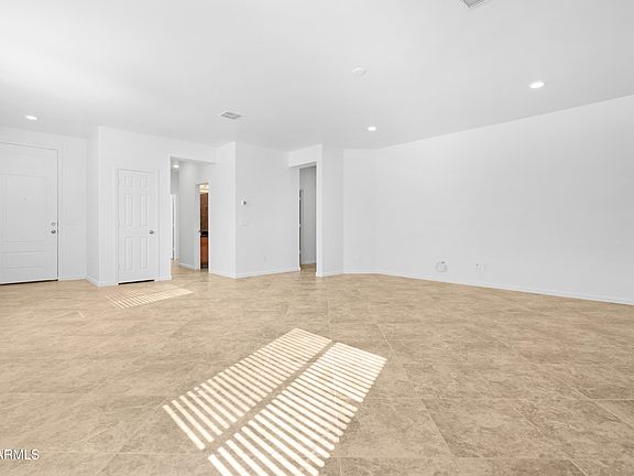 3rd image of 19601 W Washington Street