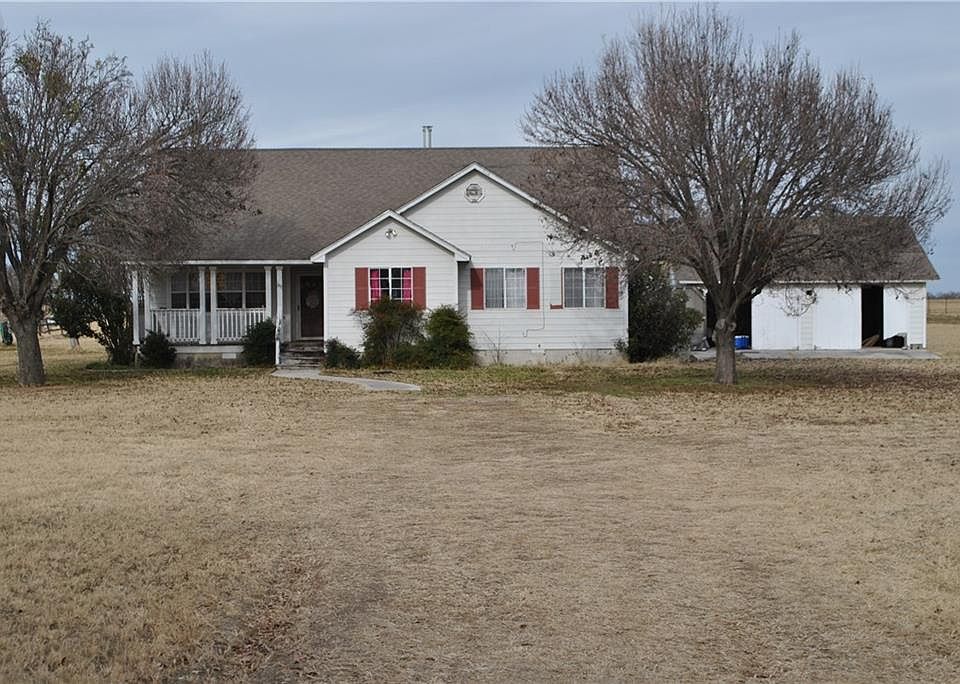 2nd image of 351 County Road 422