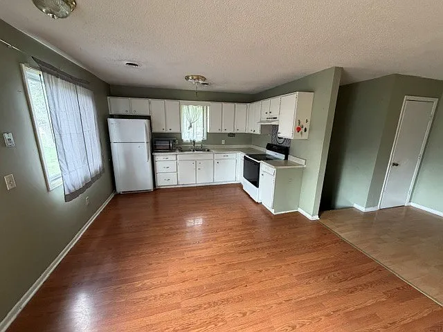 2 bed, 950 sqft, $1,195 — Photo 2