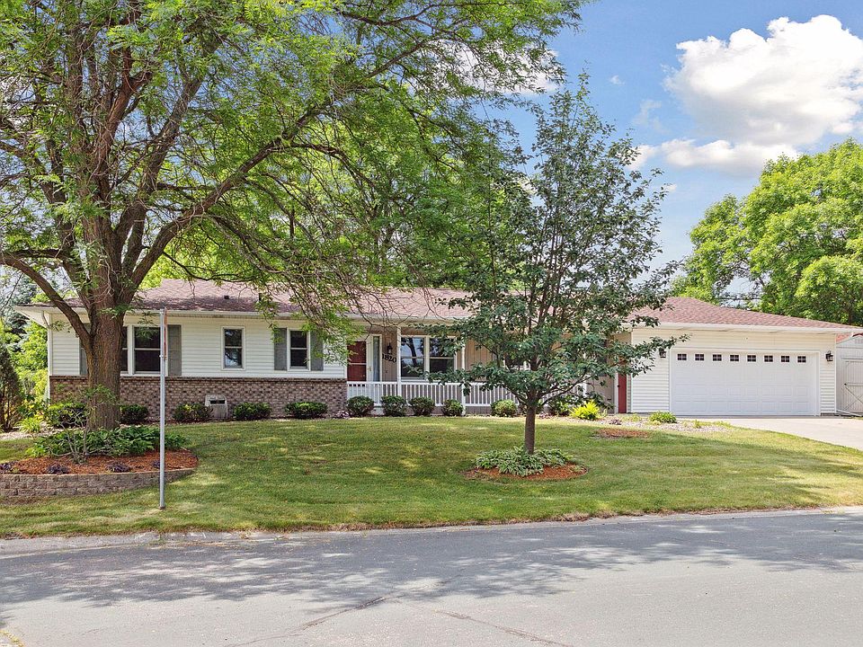 1st image of 1820 Van Buren Ct