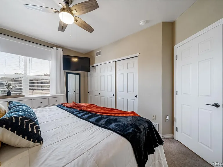 7292 S Blackhawk St #203 — Photo 23