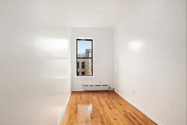 Rented by Compass | media 22