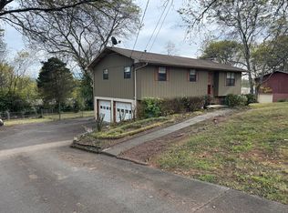 1723 Joan Dr, Louisville, TN 37777