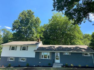 9015 Struthers Rd, New Middletown, OH 44442