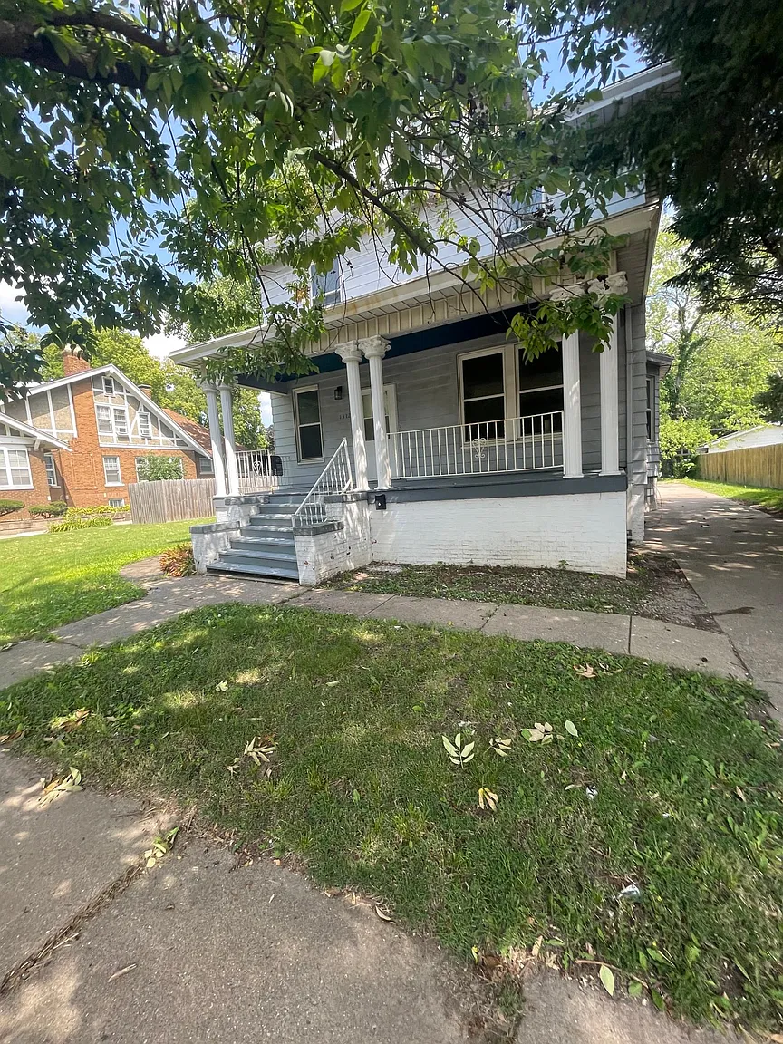 1312 N University St photo 1