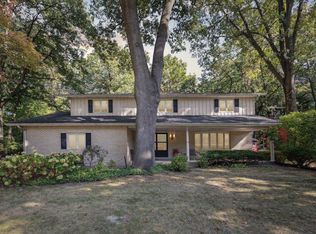 53110 Haddington Dr, South Bend, IN
