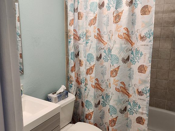 4th image of 350 Taylor Ave APT B12