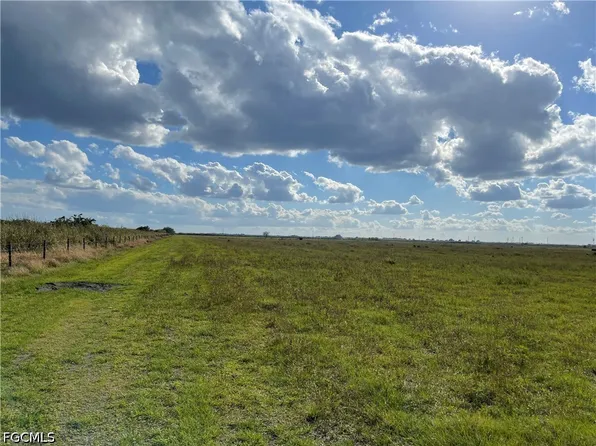 6001 3rd Rd, Labelle, FL 33935