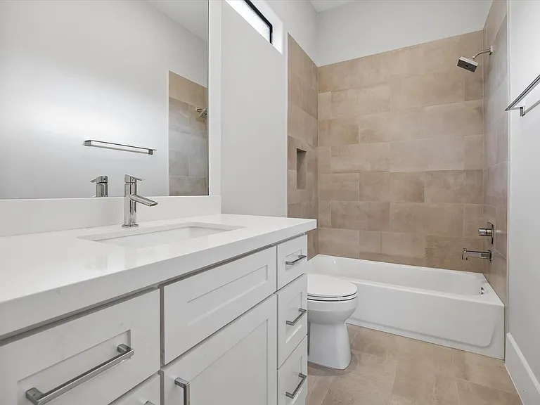 4919 Holt St — Photo 14