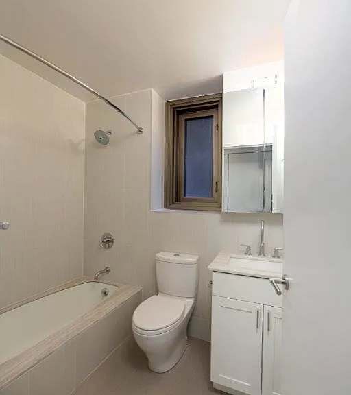101 W 55th St #603 — Photo 7