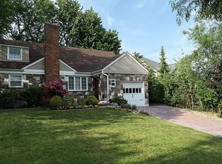 24 Wayne Ave, River Edge, NJ 07661